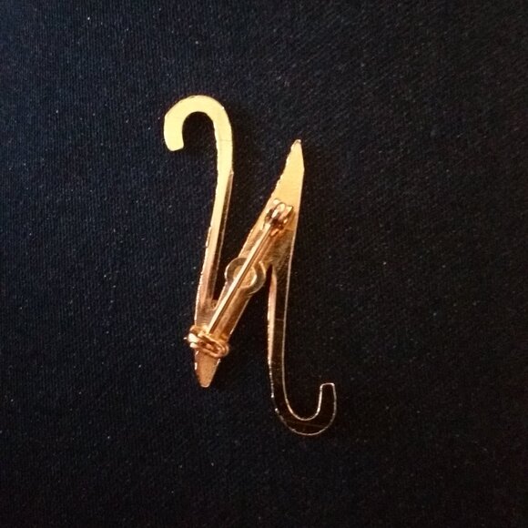 Gold Formal 'N' Pin - Picture 2 of 3